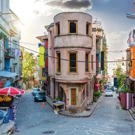 Mercan Balat-the Bay Isztambul